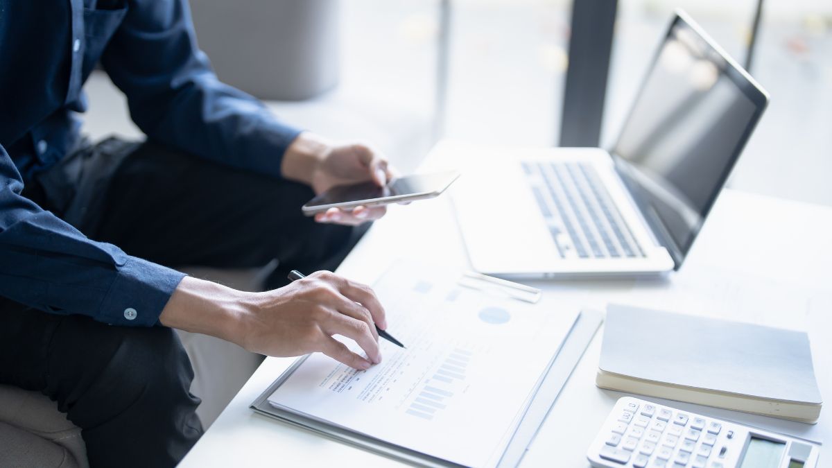 Quelle est la différence entre Procure-to-Pay (P2P) et Source-to-Pay (S2P) ?